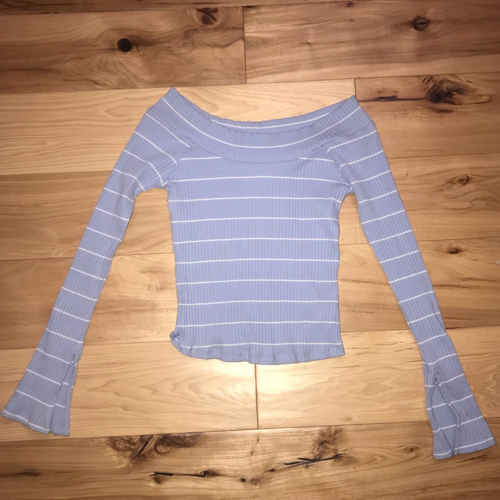 urban outfitters baby blue striped sweater❄️